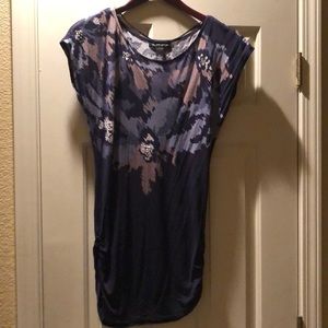 Beautiful blouse... great condition!